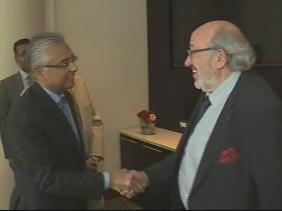 Pravind Jugnauth rencontre Louis Michel Pravind Jugnauth rencontre Louis Michel