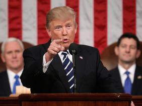 Trump demande a acheter américain